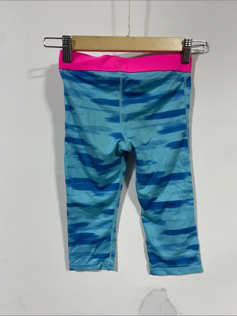 Nike Pro girl’s  Blue Leggings with Pink Waistband
